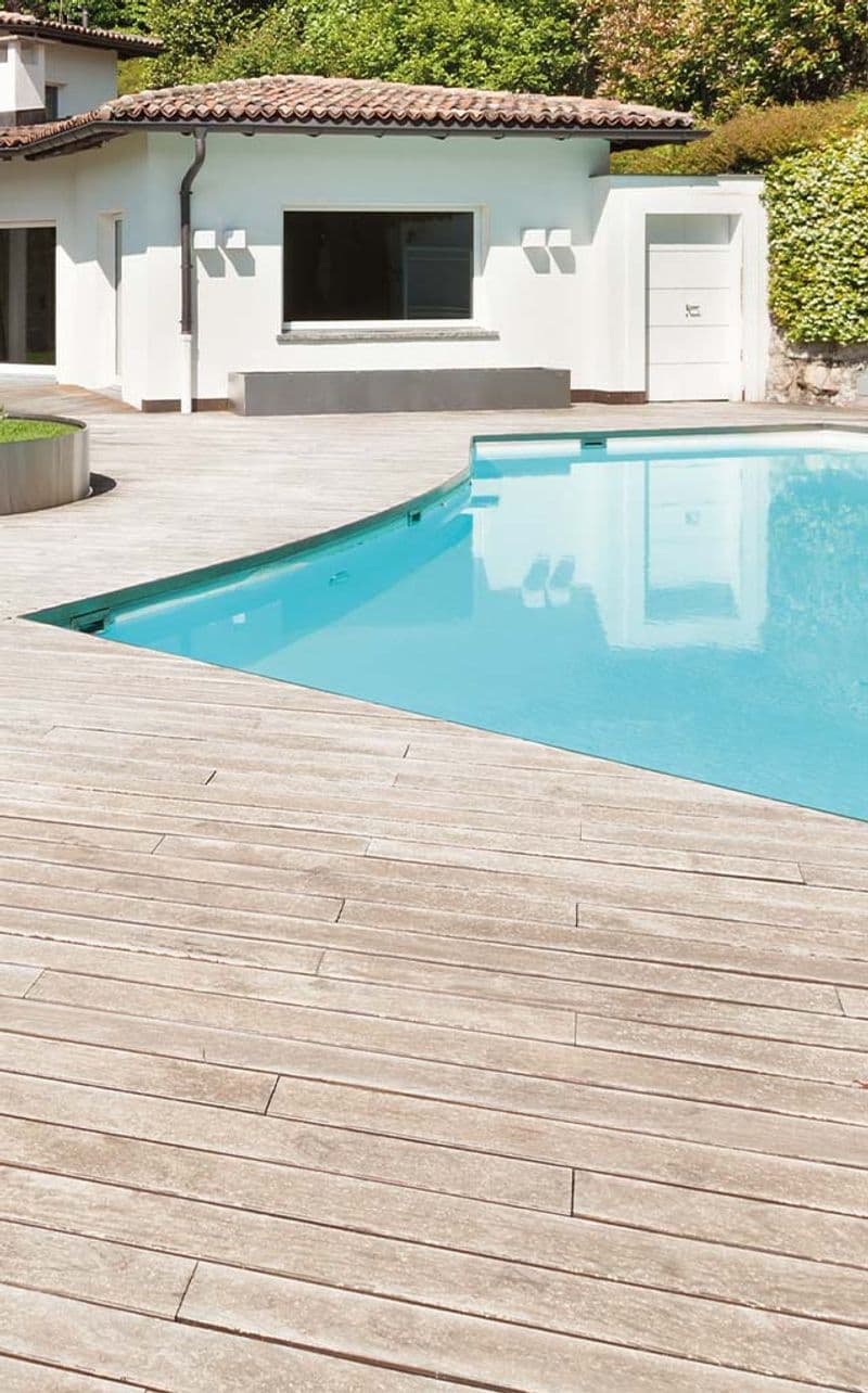 Poolterrassen
